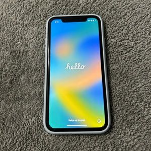 iPhone XR white 128g